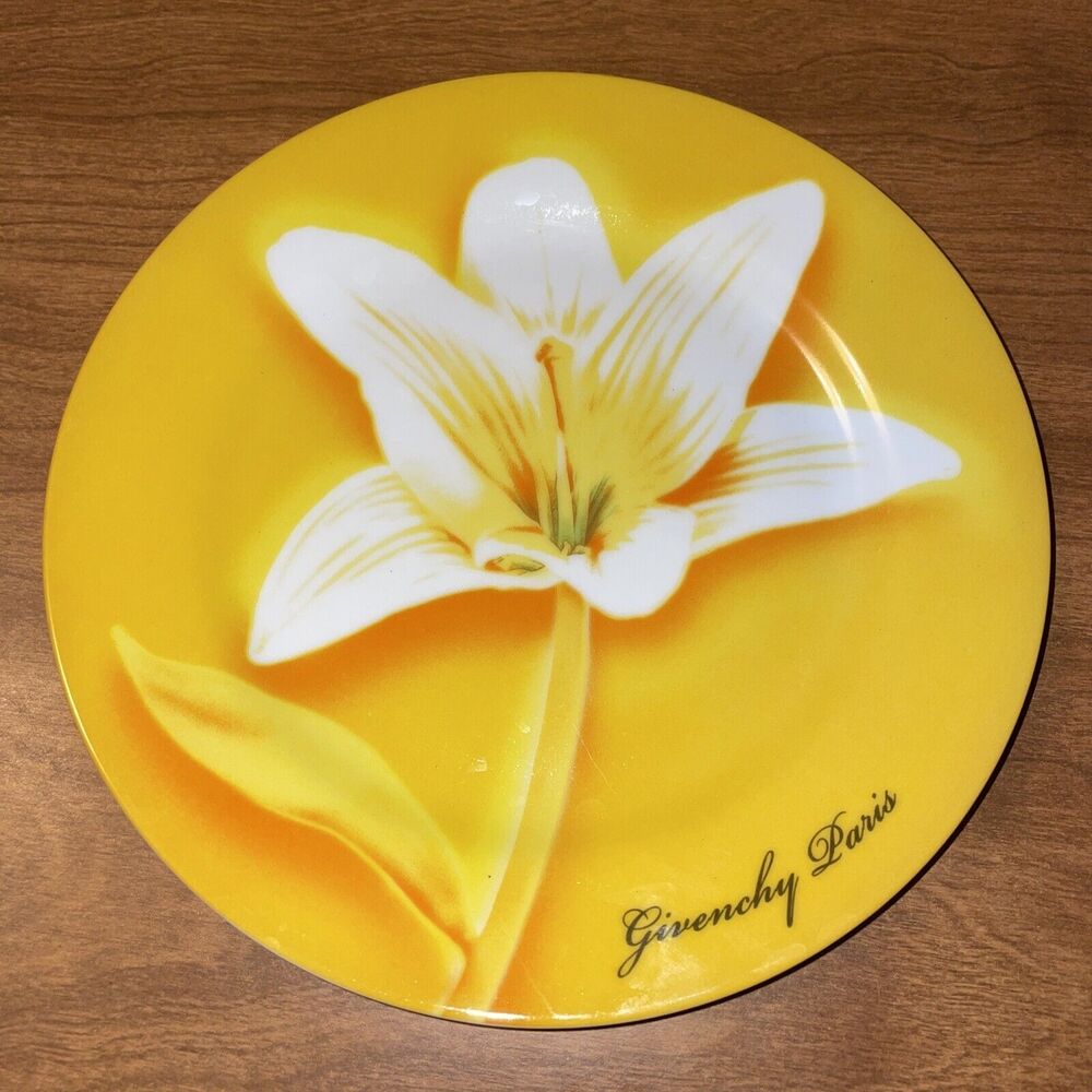 Vintage Flower Plates Givenchy Paris Les Fleurs de Parfums Porcelain Set Of Four - Picture 8 of 12